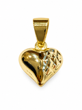 Dije Corazón Inflado con detalle diamantado, fondo blanco
