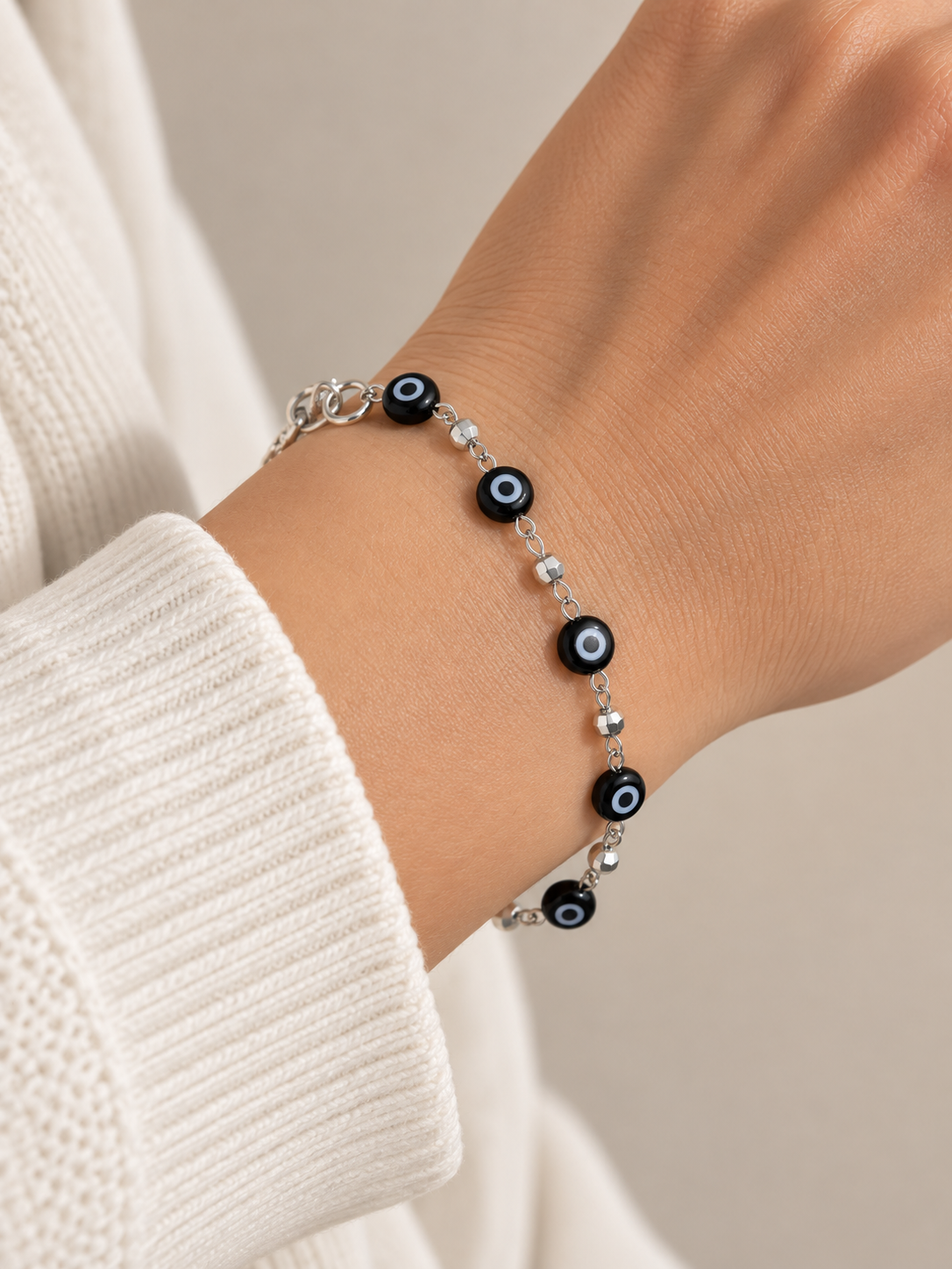 Pulsera Ojos Negros — foto 1